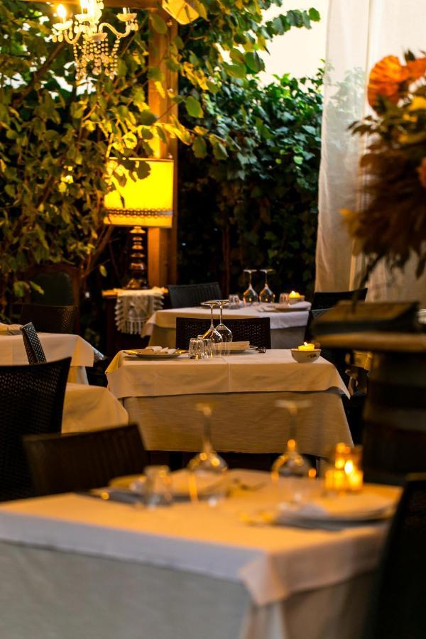 Antica Osteria Del Mirasole Hotel San Giovanni in Persiceto Exterior photo